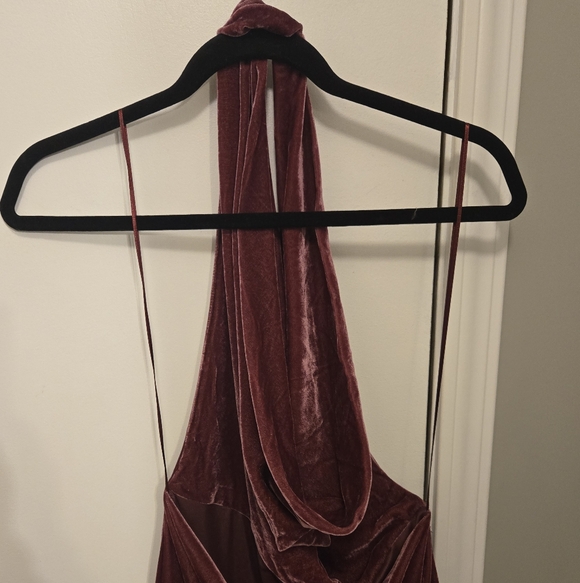 Zara Bloggers Favorite Raspberry Velvet Halter Dress Size Small - Picture 11 of 13